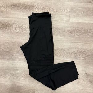 Old Navy Black Leggings with Ribbed Detail